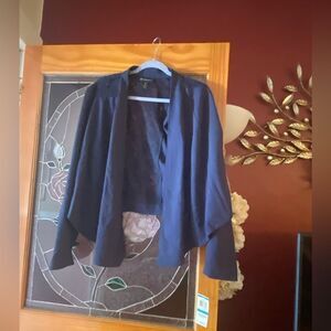 Women’s INC modern blazer, NWT and great for layering 🤩